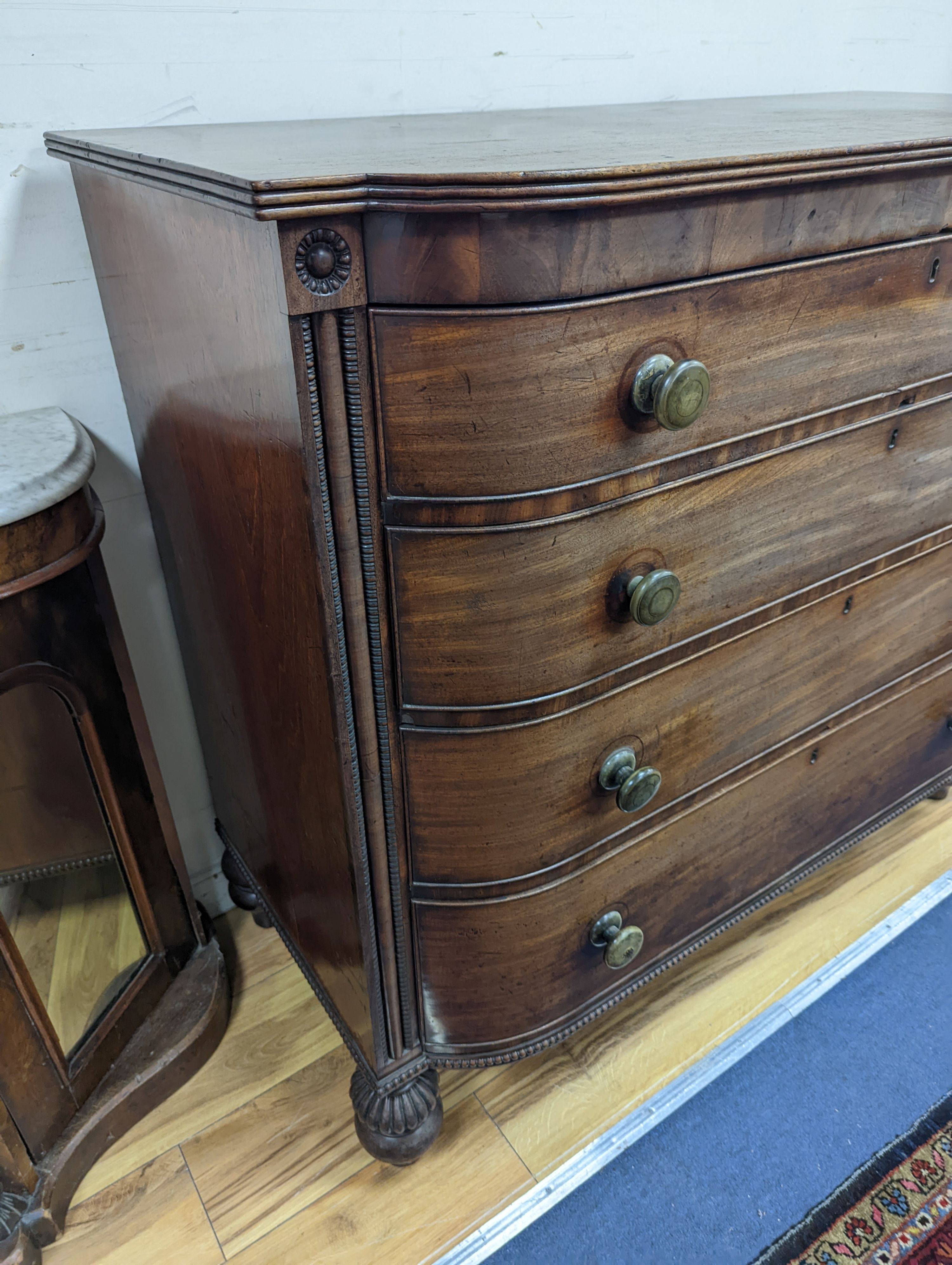 A William IV Scottish mahogany bow front chest of drawers, width 121cm, depth 57cm, height 109cm